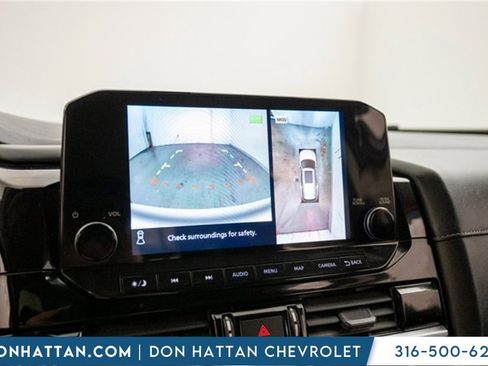 Used 2023 Nissan Pathfinder SL image 18