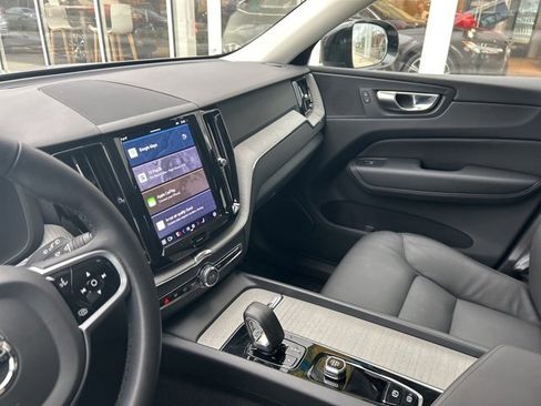 Certified 2025 Volvo XC60 B5 Plus image 19