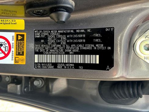 Used 2017 Toyota Highlander XLE image 34