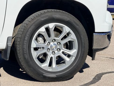 Used 2022 Chevrolet Silverado 1500 LTZ image 2