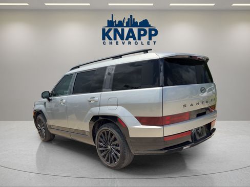 Used 2024 Hyundai Santa Fe Calligraphy FWD image 3