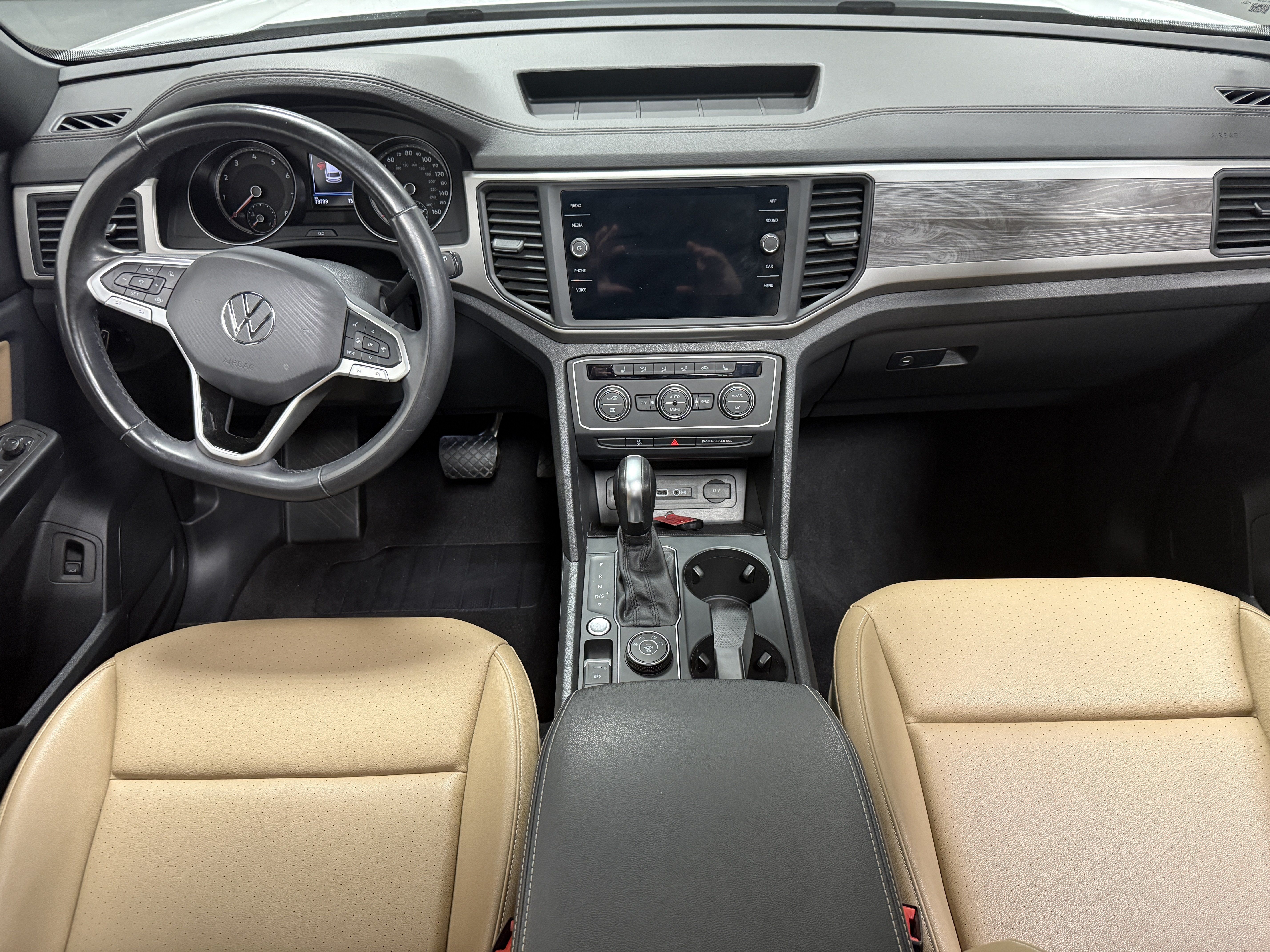 Certified 2020 Volkswagen Atlas Cross Sport SE w/ Panoramic Sunroof Package AWD/4WD image 14