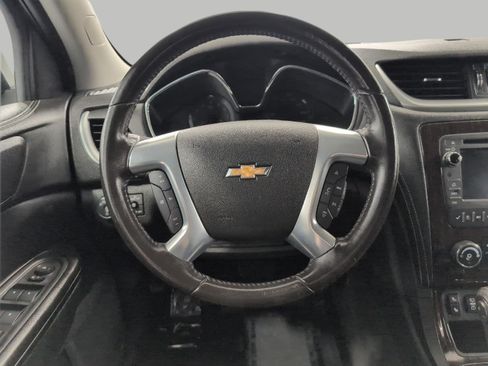 Used 2016 Chevrolet Traverse LT w/ Style and Technology Package FWD image 5