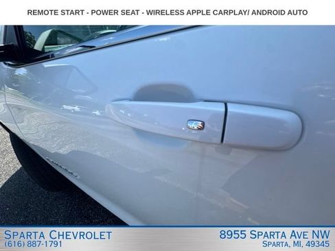 Used 2024 Chevrolet Equinox LT FWD image 10