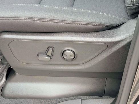 New 2026 RAM 1500 4x4 Crew Cab image 14