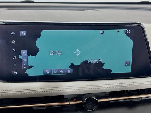 Used 2024 Nissan Ariya AWD image 22