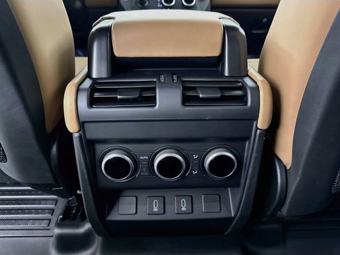 New 2026 Land Rover Defender 110 X-Dynamic SE AWD/4WD image 27