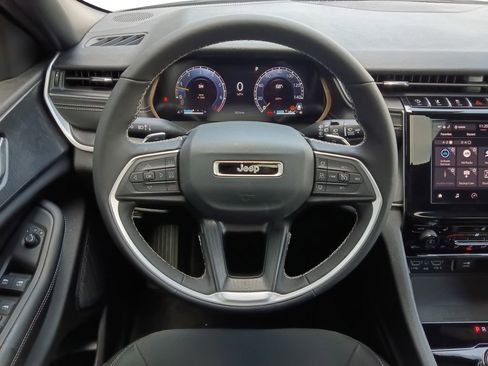 New 2026 Jeep Grand Cherokee Laredo X RWD image 21