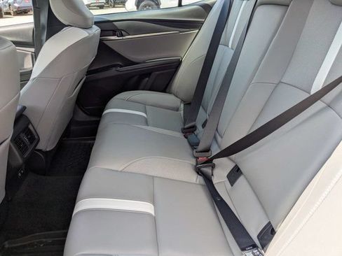 Used 2025 Toyota Camry SE FWD image 13