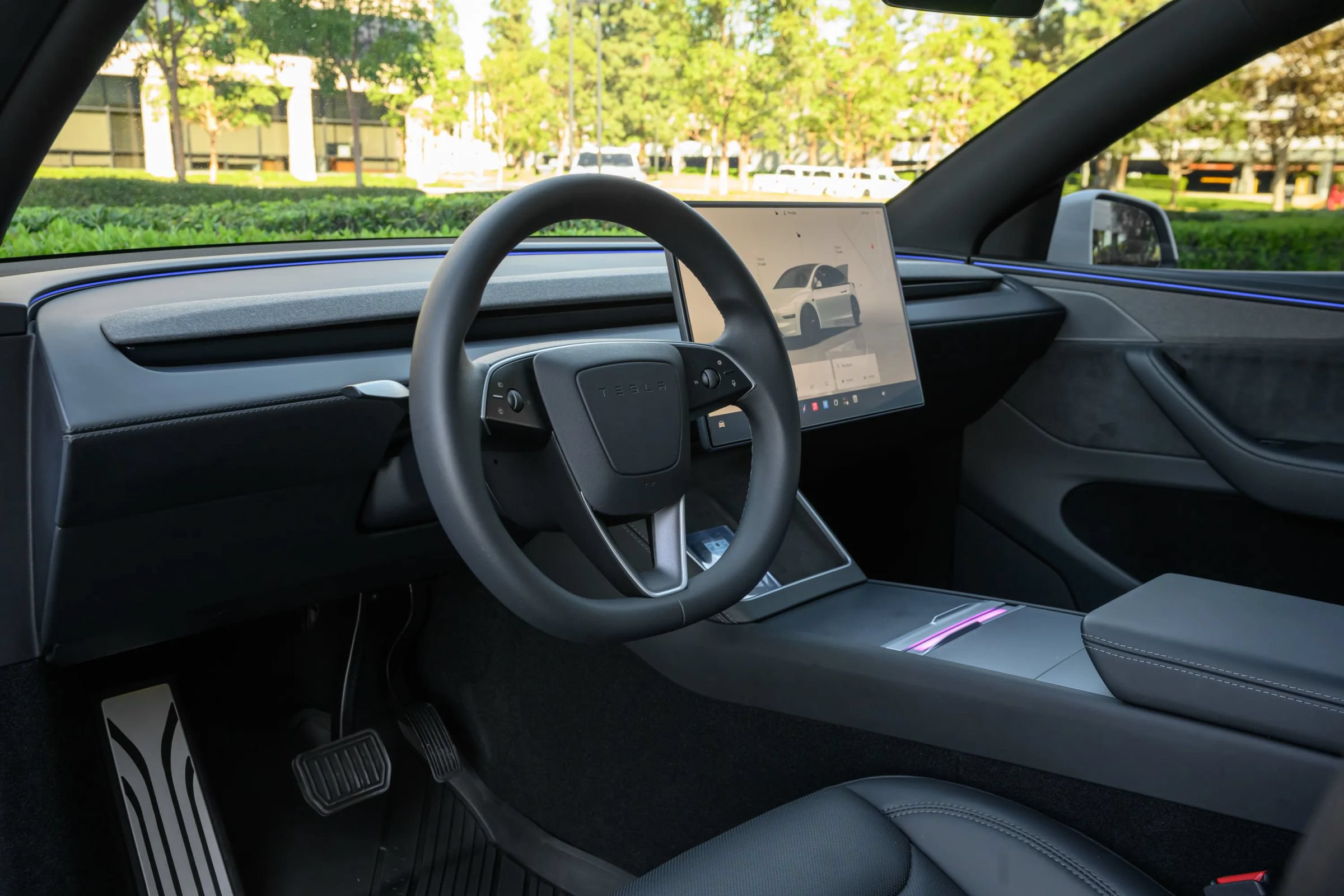 Used 2026 Tesla Model Y Long Range AWD/4WD image 11