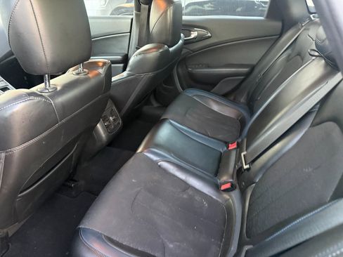 Used 2015 Chrysler 200 S w/ Comfort Group image 7