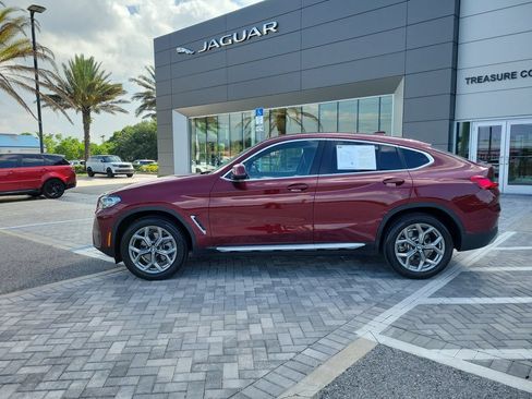 Used 2025 BMW X4 xDrive30i AWD/4WD image 2