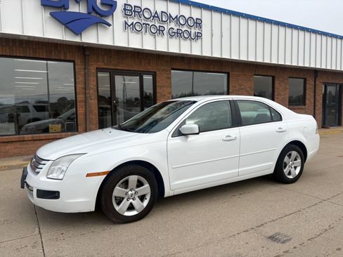 Used 2007 Ford Fusion SE image 1
