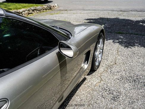 Used 2000 Chevrolet Corvette Coupe w/ Roof Pkg RWD image 58