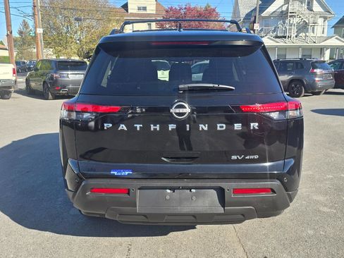 Used 2022 Nissan Pathfinder SV AWD/4WD image 18