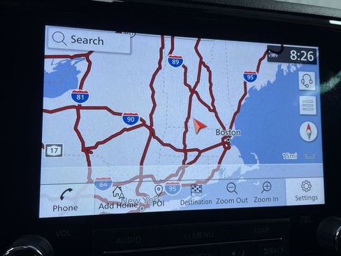 Used 2024 Nissan Frontier PRO-4X image 16