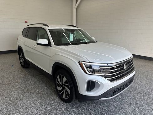 New 2026 Volkswagen Atlas SE FWD image 7