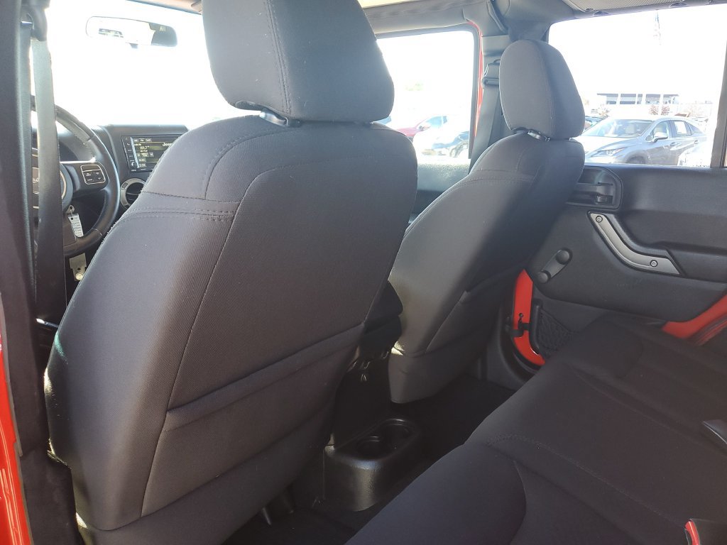 Used 2015 Jeep Wrangler Unlimited Sport w/ Connectivity Group AWD/4WD image 21