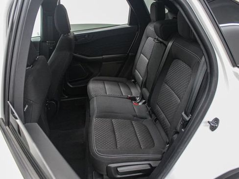Used 2023 Ford Escape Active w/ Tech Pack #1 AWD/4WD image 18