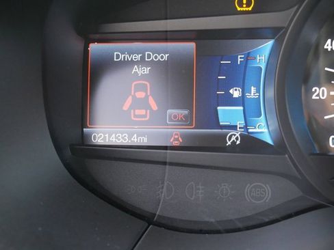 Used 2019 Ford Edge Titanium w/ Equipment Group 301A image 21