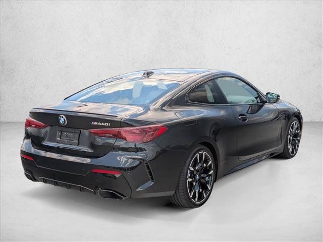 Used 2026 BMW M440i Coupe RWD image 2