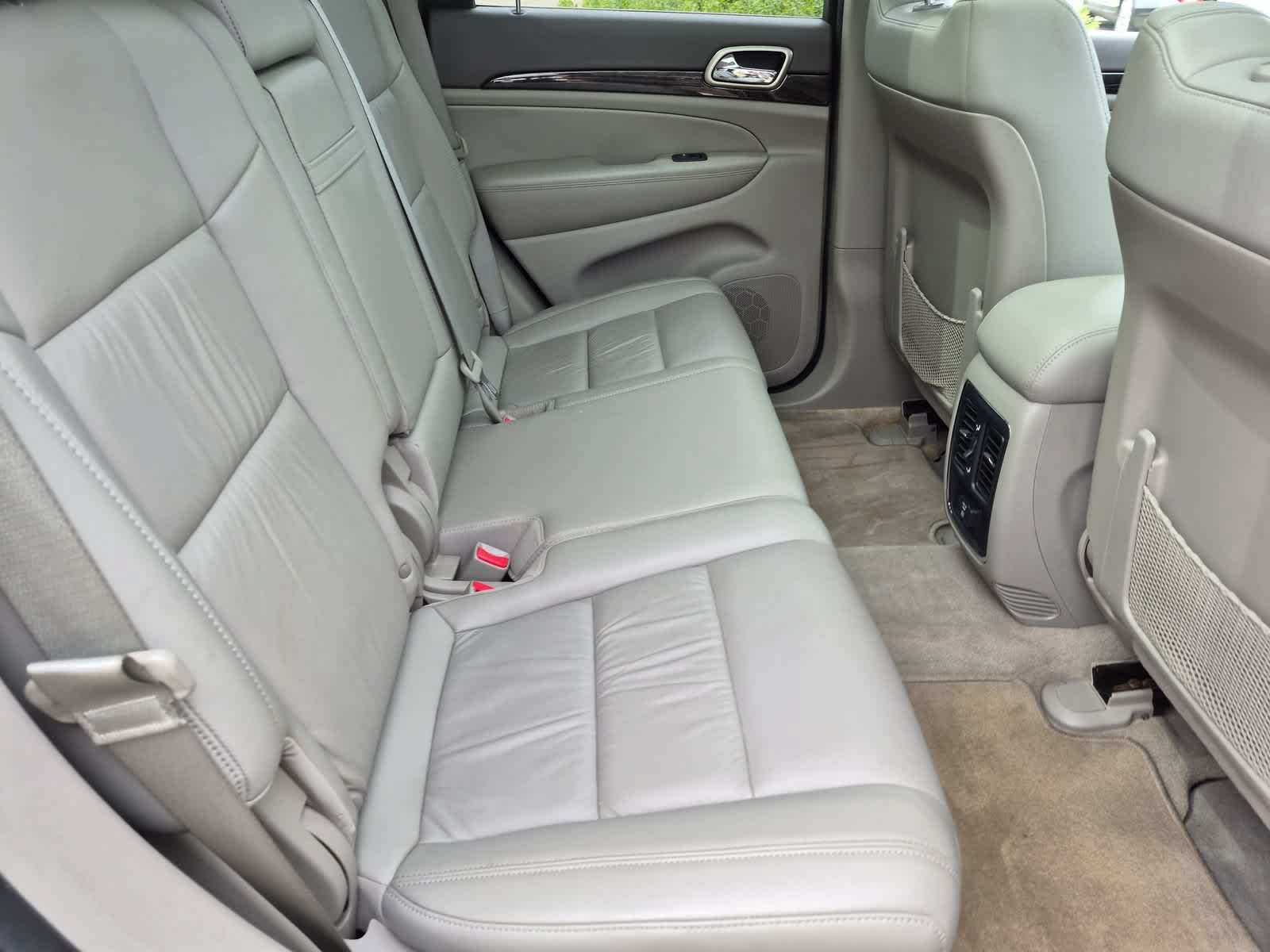 Used 2011 Jeep Grand Cherokee Laredo AWD/4WD image 21