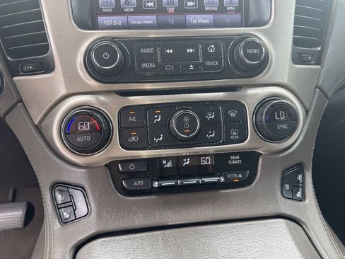 Used 2016 GMC Yukon XL Denali w/ Open Road Package AWD/4WD image 12