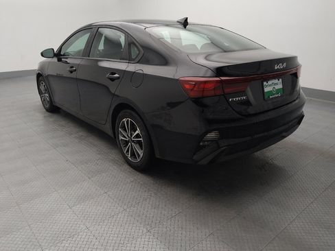 Used 2022 Kia Forte LXS FWD image 5