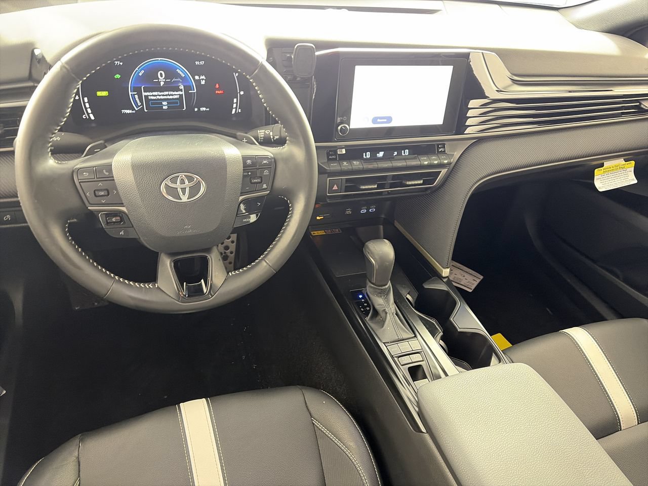 Used 2025 Toyota Camry SE FWD image 21