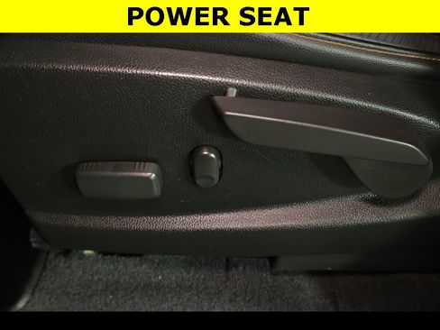 Used 2021 GMC Canyon AT4 image 7