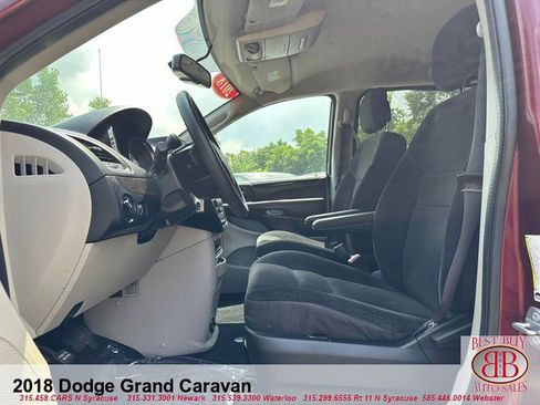 Used 2018 Dodge Grand Caravan SE w/ UConnect Hands-Free Group image 11
