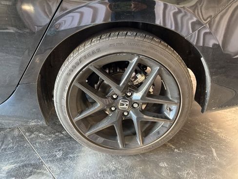 Used 2024 Honda Civic Sport image 14