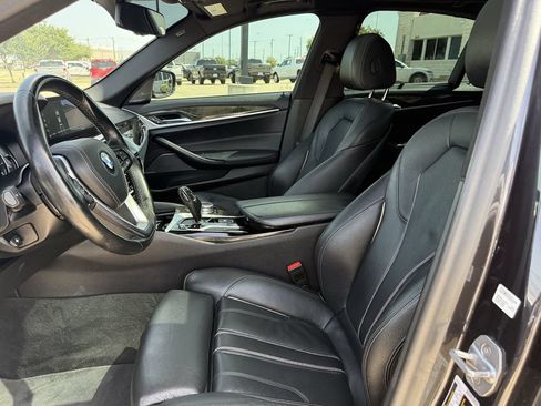 Used 2019 BMW 540i w/ Convenience Package RWD image 24