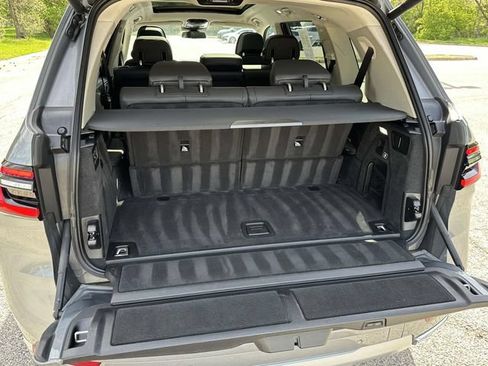 Used 2024 BMW X7 xDrive40i w/ Premium Package AWD/4WD image 16
