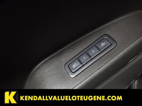 Used 2015 Chevrolet Suburban LT AWD/4WD image 20