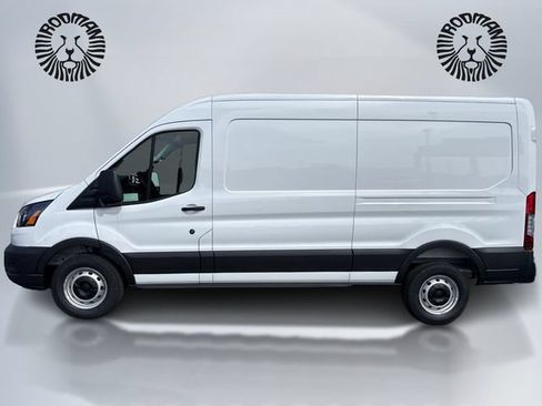 New 2026 Ford Transit 250 148 Medium Roof RWD image 10