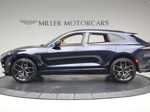 Used 2026 Aston Martin DBX 707 AWD/4WD image 3