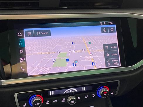 Used 2020 Audi Q3 2.0T Premium Plus w/ Premium Plus Package image 26