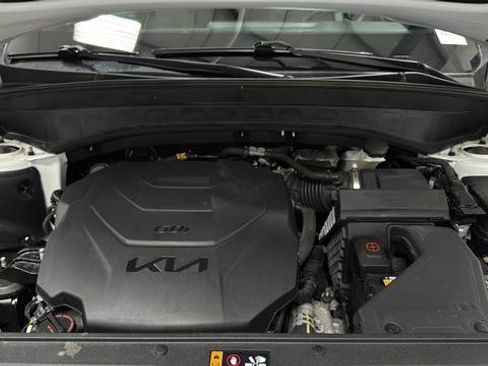 Used 2024 Kia Telluride EX w/ EX Captain's Chair Package AWD/4WD image 26
