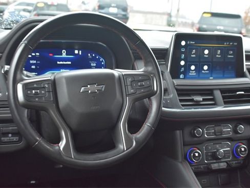 Used 2022 Chevrolet Suburban RST w/ Sport Performance Package image 22