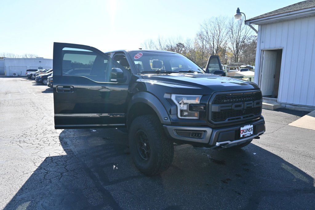 Used 2018 Ford F150 Raptor w/ Equipment Group 802A Luxury AWD/4WD image 51