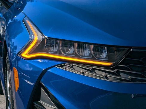 Used 2023 Kia K5 GT image 29