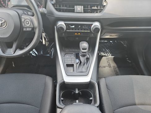 Used 2023 Toyota RAV4 LE AWD/4WD image 25