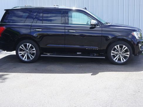 Used 2020 Ford Expedition Platinum AWD/4WD image 2
