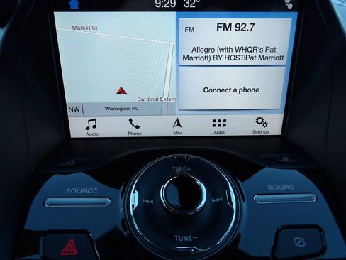 Used 2019 Ford Escape Titanium image 23