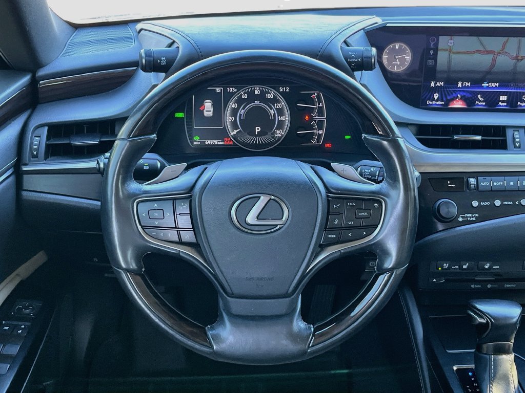Used 2019 Lexus ES 300h w/ Premium Package FWD image 11
