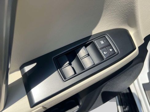 Used 2023 Lexus GX 460 Premium AWD/4WD image 16