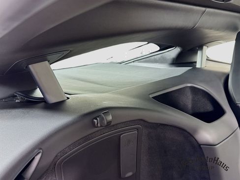 Used 2017 Jaguar F-TYPE SVR image 35