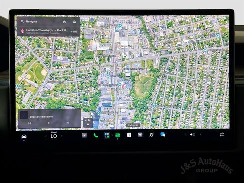 Used 2022 Tesla Model X AWD/4WD image 18