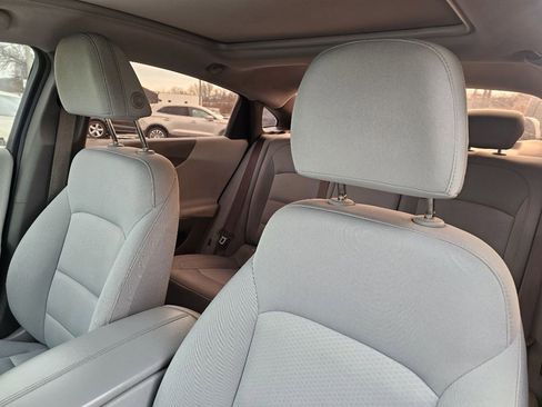 Used 2020 Chevrolet Malibu LT FWD image 23
